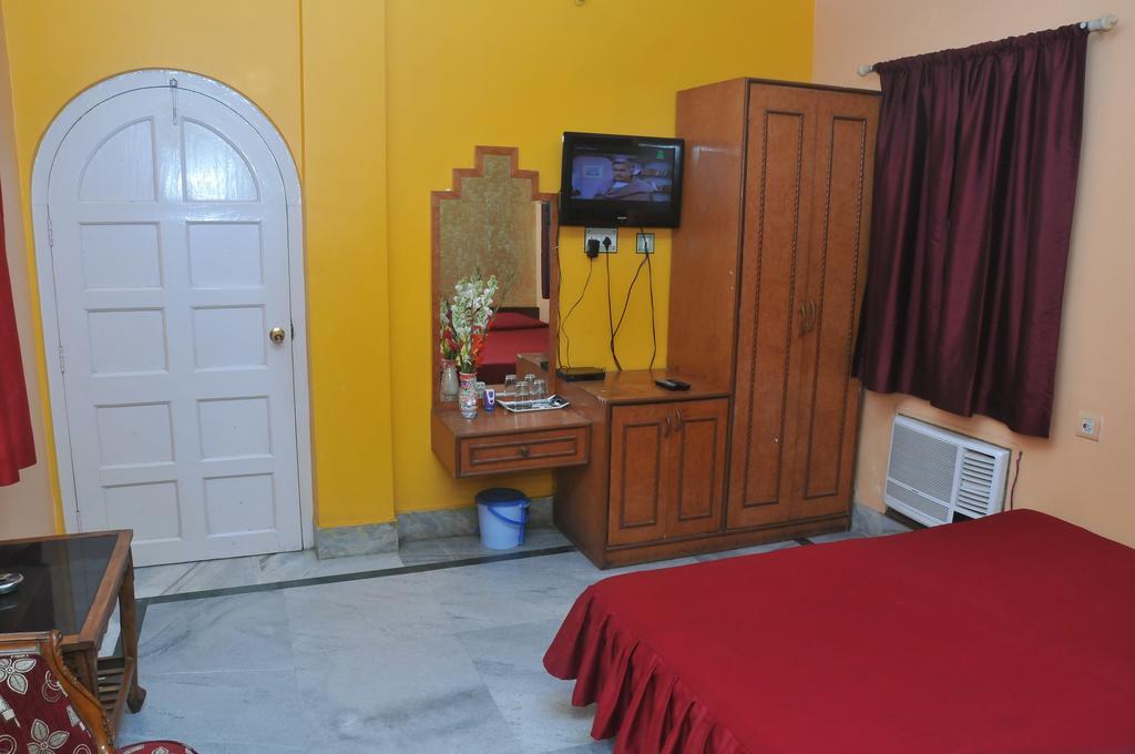 New Hotel White Palace Calcutá Quarto foto